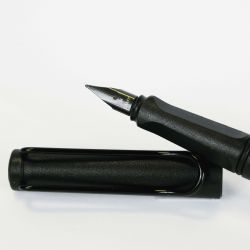 Lamy - Stylo plume - Safari All Black - Ecriture Fine