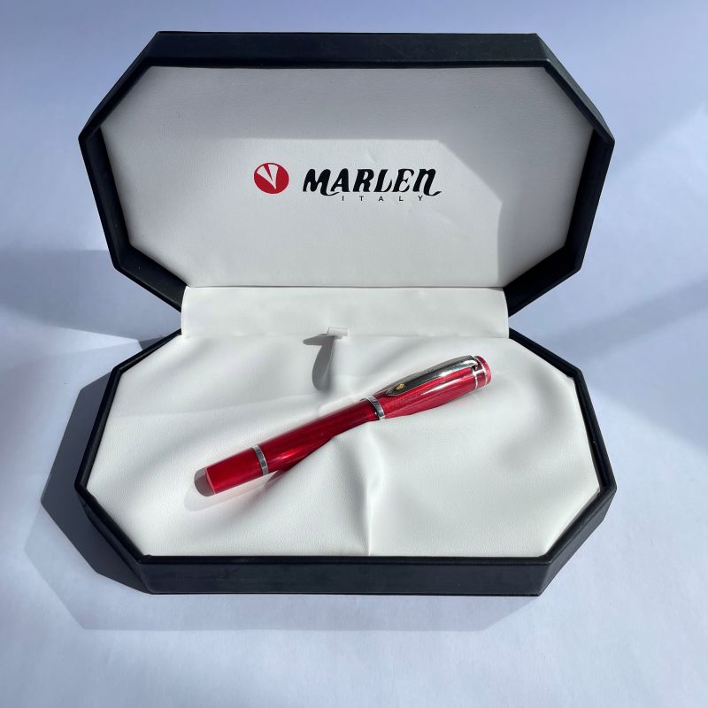 MARLEN - Stylo plume M - Vanity - Rouge